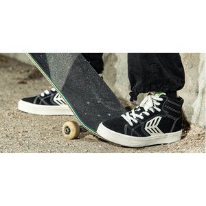 Cariuma Pro High Black Ivory Premium Suede Organic Cotton Canva Rubber Sole 11.5